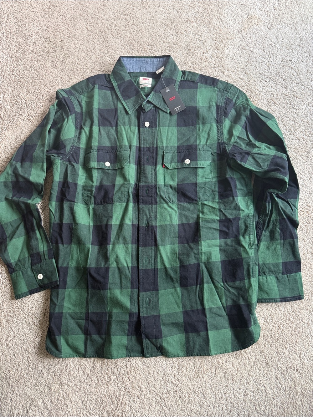 Levi's Green and Black Plaid Long-Sleeve Button-Down Shirt